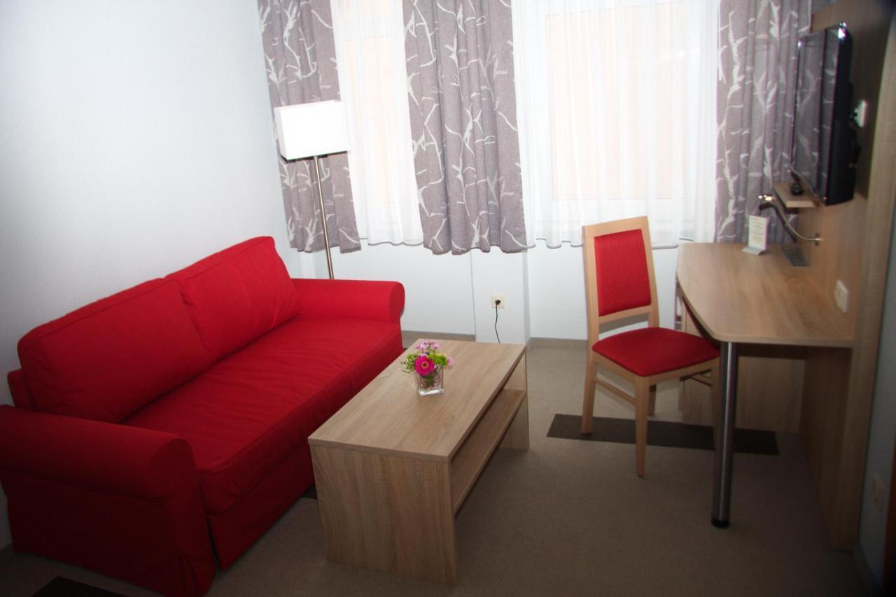 Stichwehs Hotel Am Bahnhof Elze Eksteriør bilde